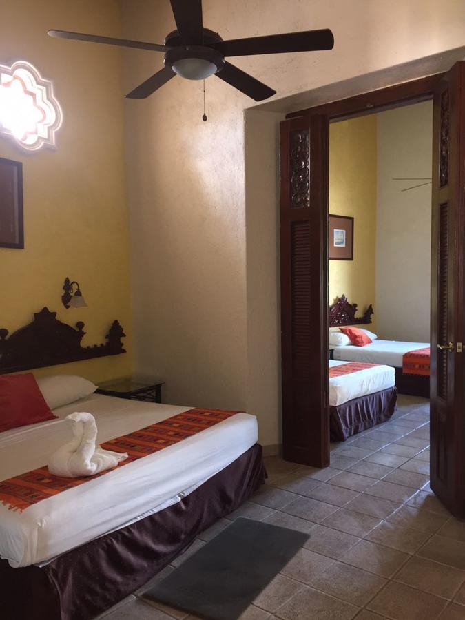 Hotel San Miguel Arcangel Исамал Екстериор снимка