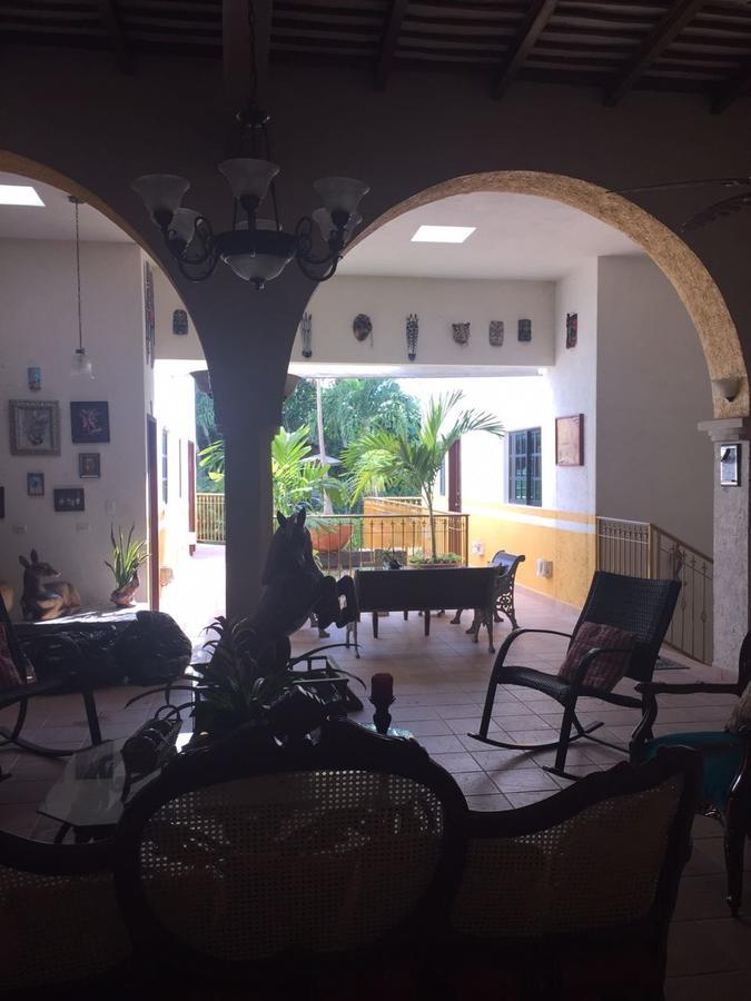 Hotel San Miguel Arcangel Исамал Екстериор снимка