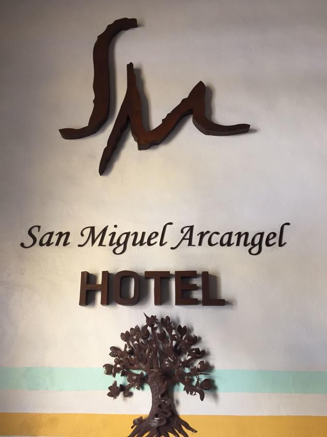 Hotel San Miguel Arcangel Исамал Екстериор снимка