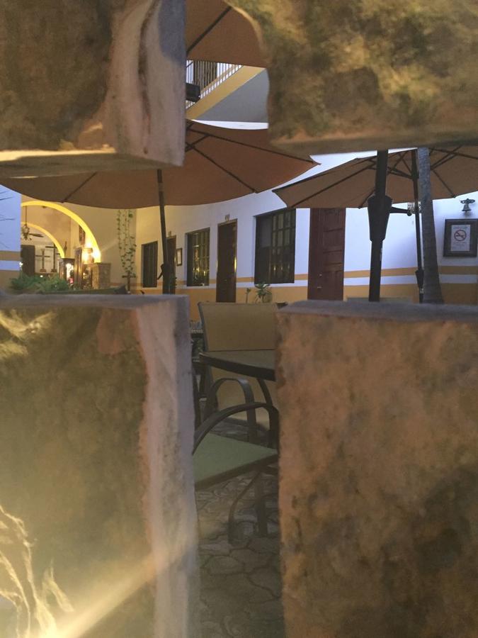 Hotel San Miguel Arcangel Исамал Екстериор снимка