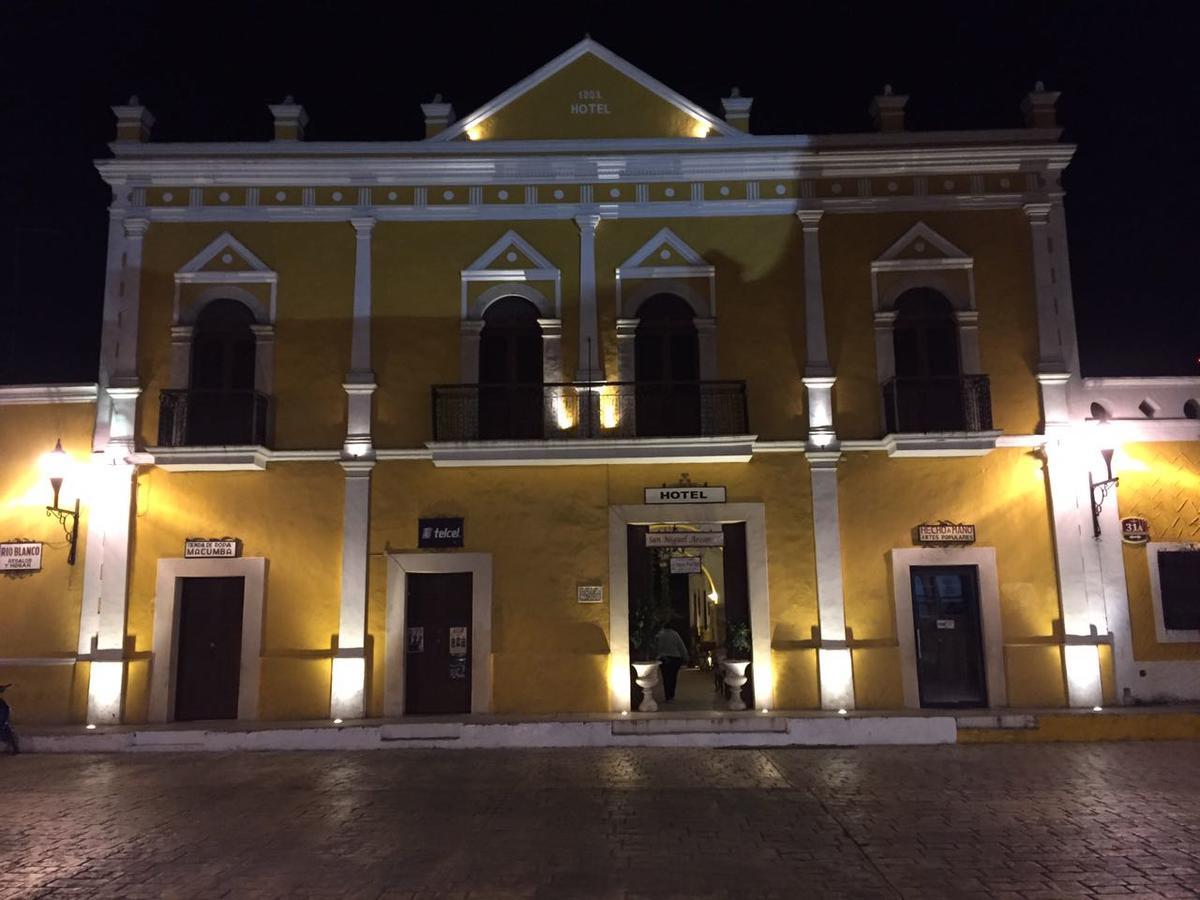 Hotel San Miguel Arcangel Исамал Екстериор снимка