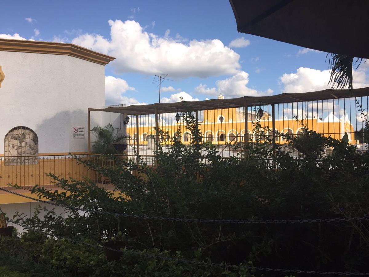 Hotel San Miguel Arcangel Исамал Екстериор снимка