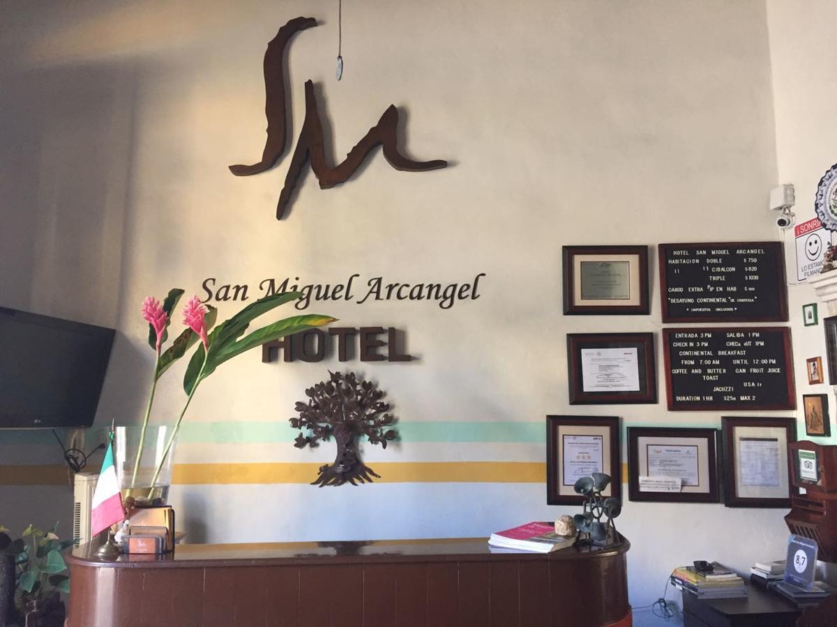 Hotel San Miguel Arcangel Исамал Екстериор снимка