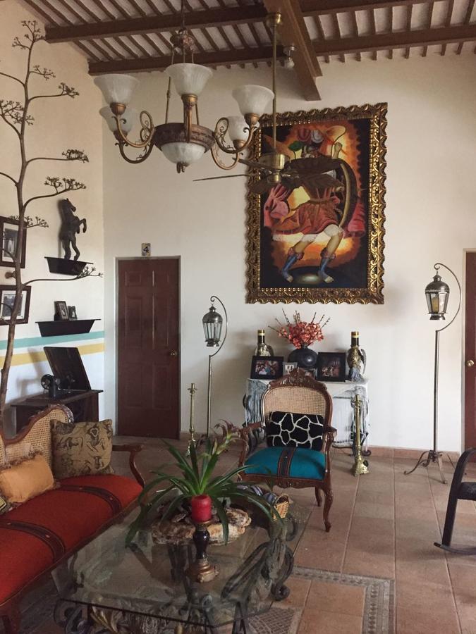 Hotel San Miguel Arcangel Исамал Екстериор снимка